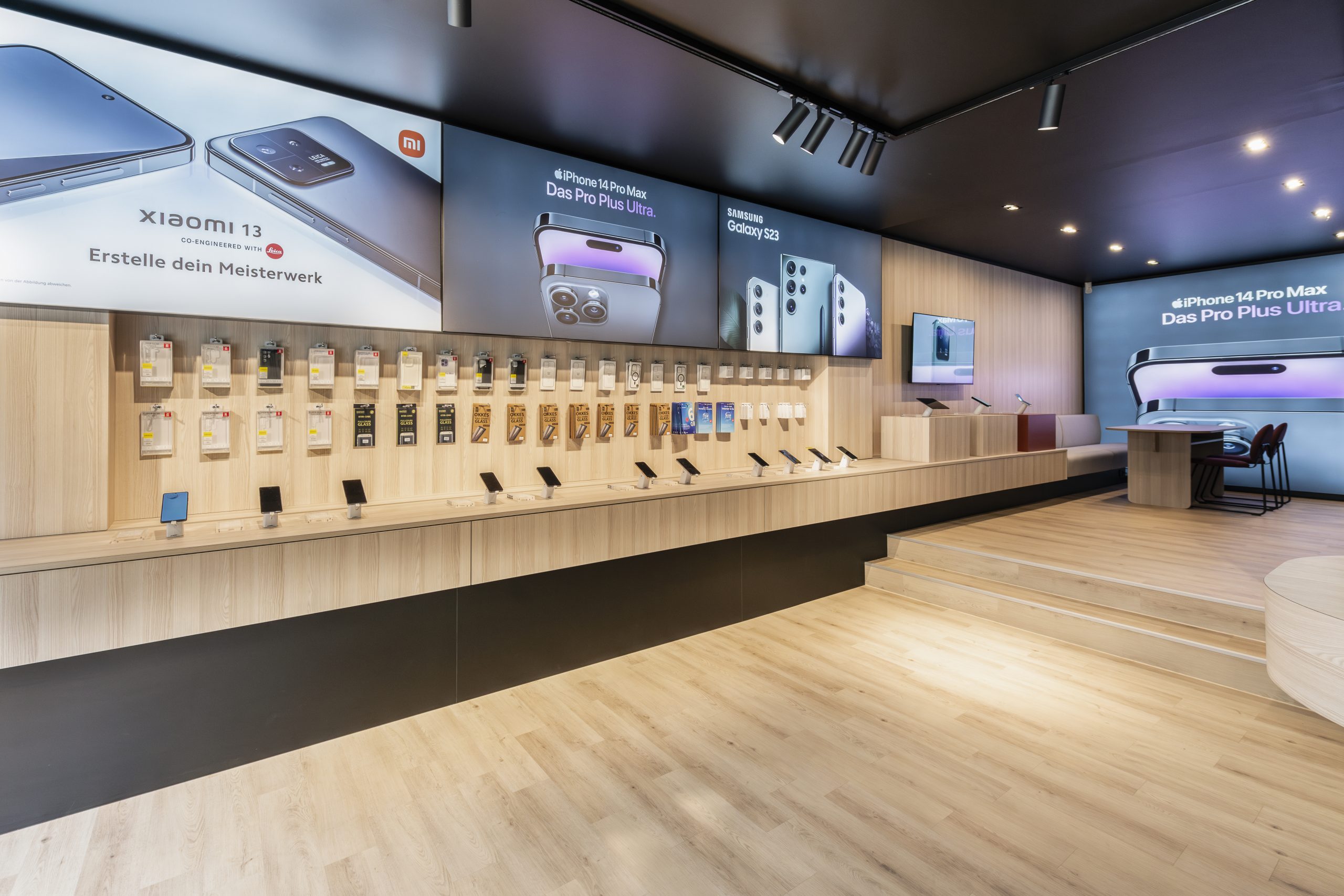Erlebniswand von P-Point Fürth - Vertriebspartner für o2, Vodafone und Otelo
